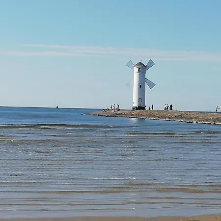 Platan Patio 6 - Berry