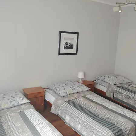 Platan Patio 6 - Berry Daire *