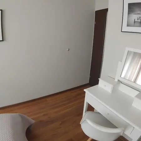 Daire Platan Patio 6 - Berry *