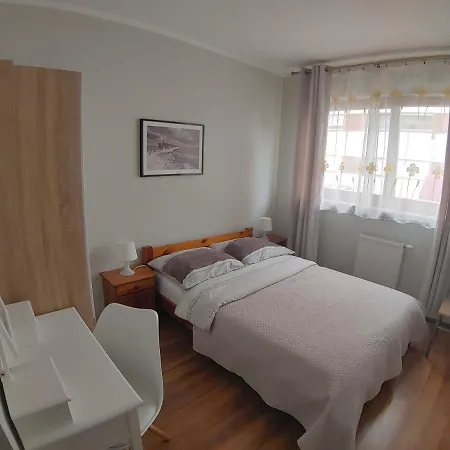 Platan Patio 6 - Berry Daire