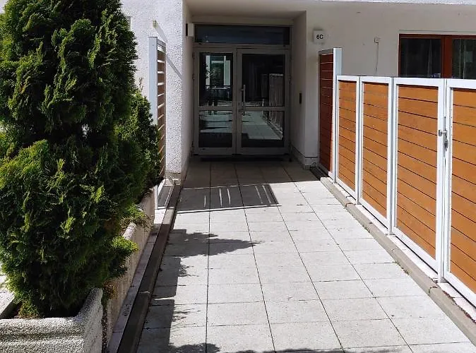 Platan Patio 6 - Berry Lägenhet *